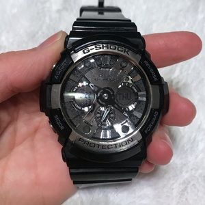 Men’s Black and Silver G-shock Watch
